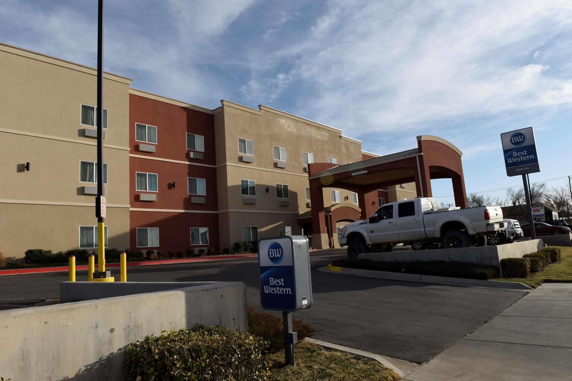 Best Western Oasis Inn Canadian Exterior foto
